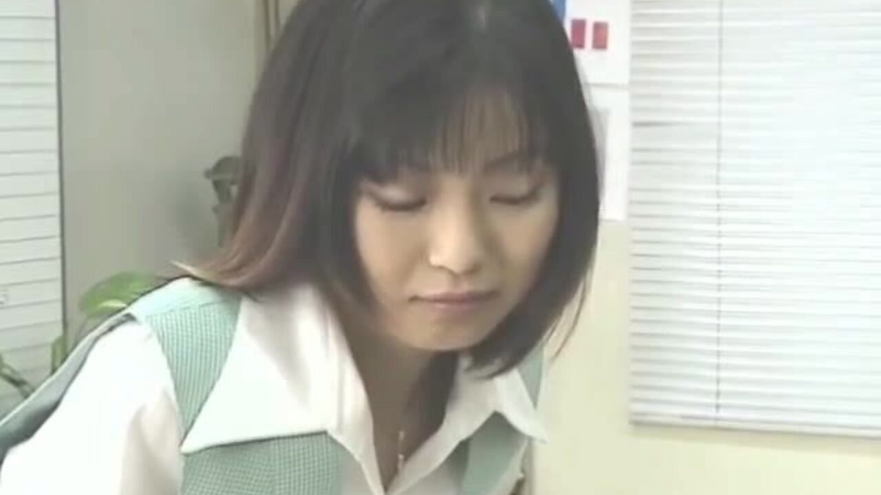 Enjoy the brown side of life with this scat-filled video of life in the pooped-out world