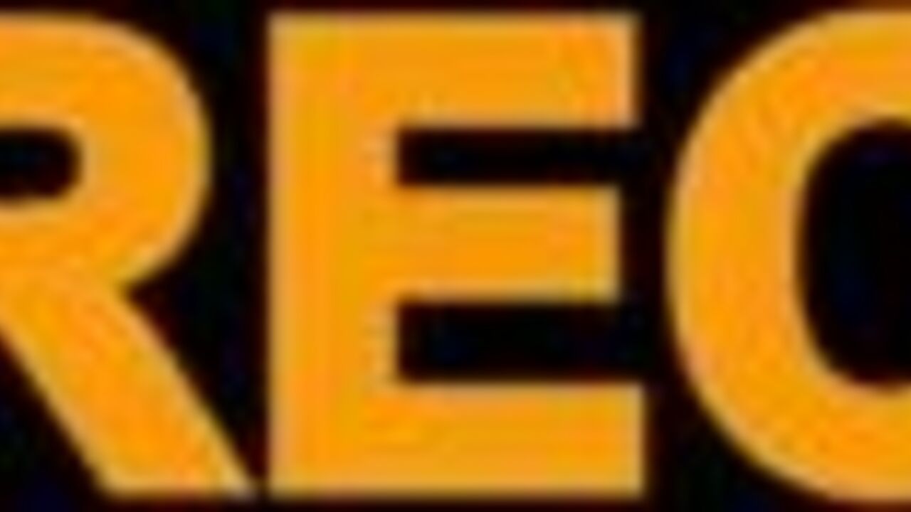 Watch this scat porn video of a poop slut getting her pussy and ass drilled hard