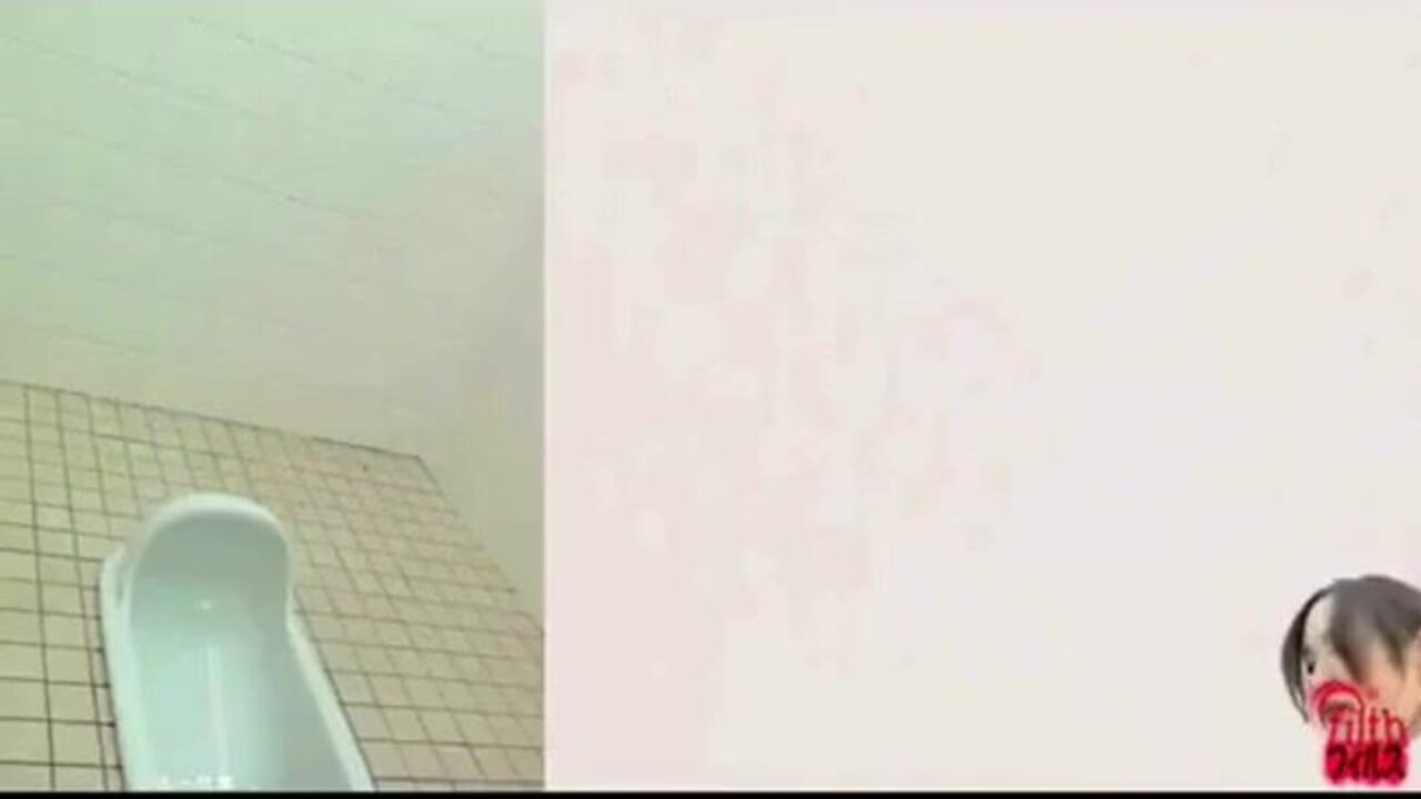 Wet fart porn with a lot of scat and wet fun!