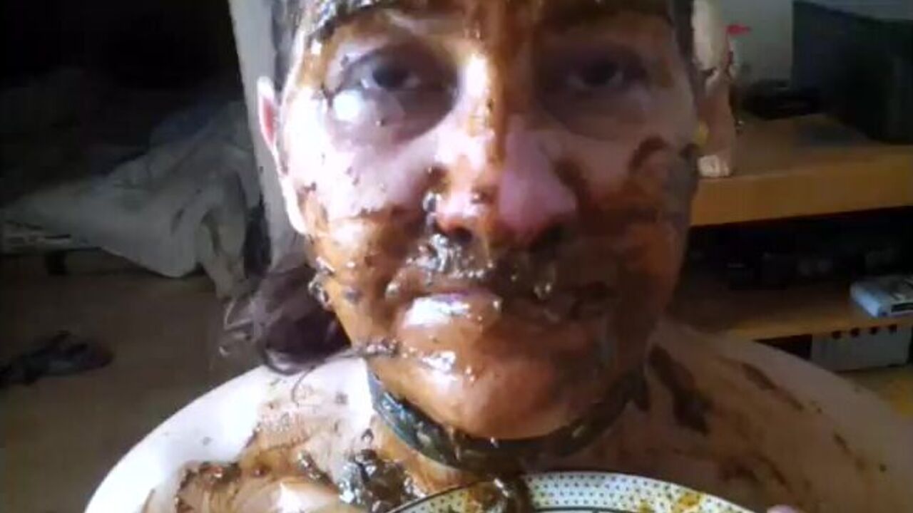 Elle Sunday Lunch: Mr. Fog and Wife Destroy a Slave's Pussy with Extreme Fisting and Pissing