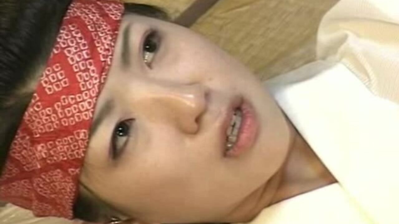 Watch these kinky sluts scat in a wild lesbian orgy!