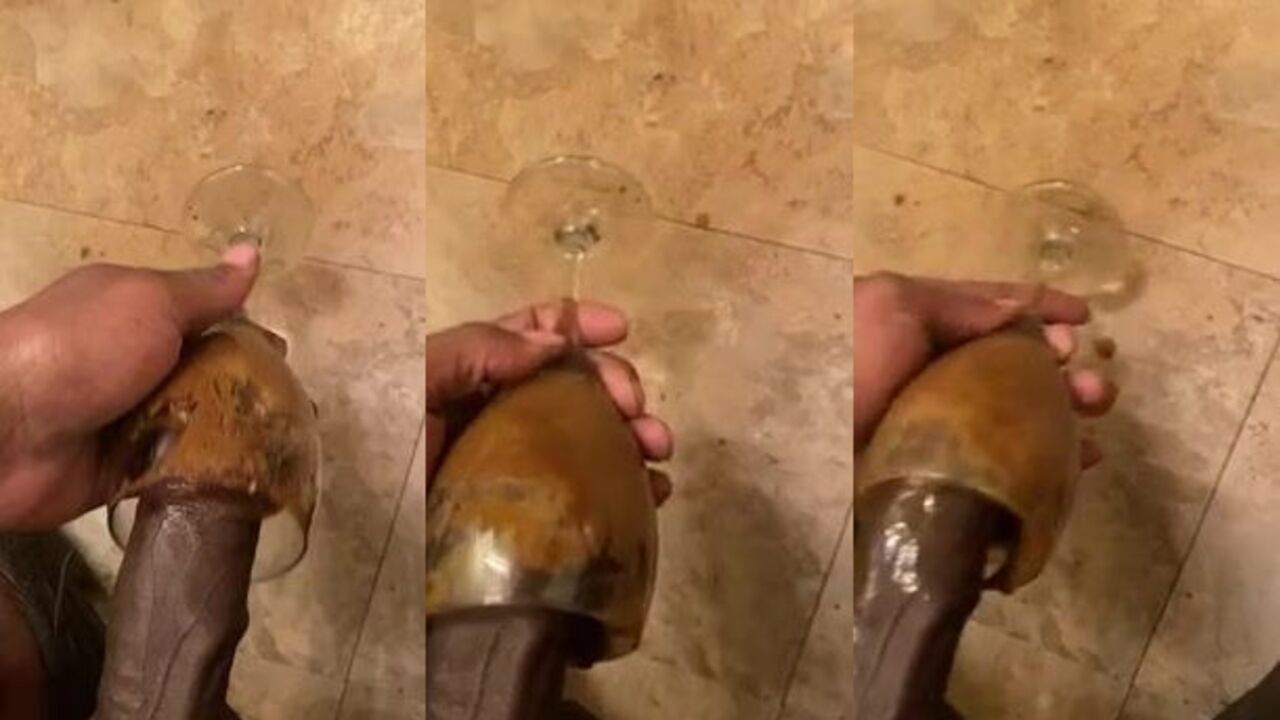 BlackNastiess gets kinky with a smoothie in the bathroom after work