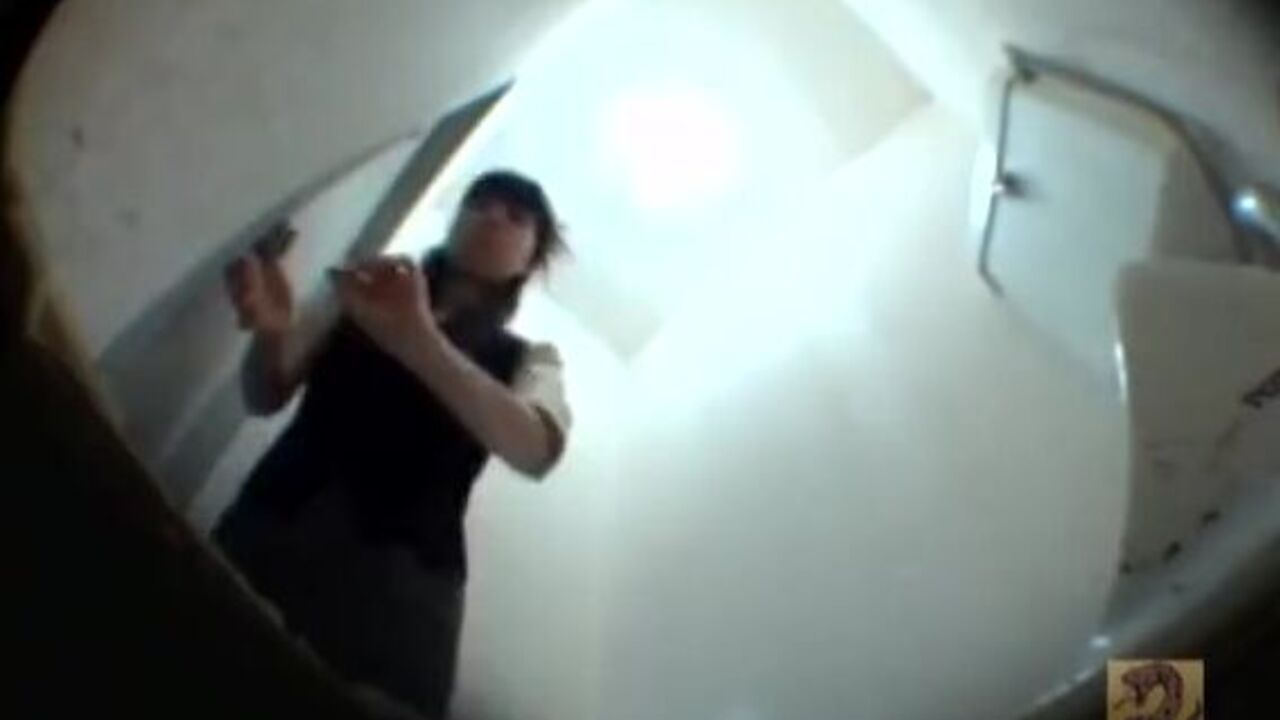 Watch this Japanese slut scat in public toilet like a pro!