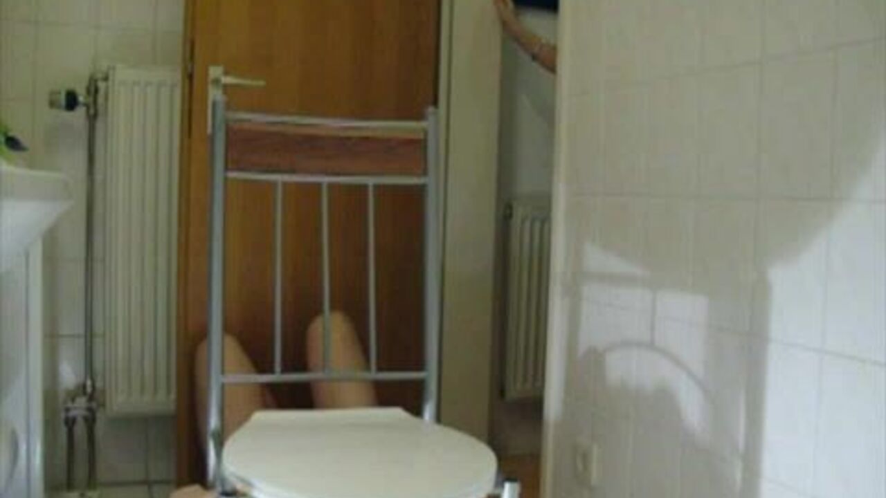 Watch this scat fetish porn video with scat eating and a lot of pooped up girls!