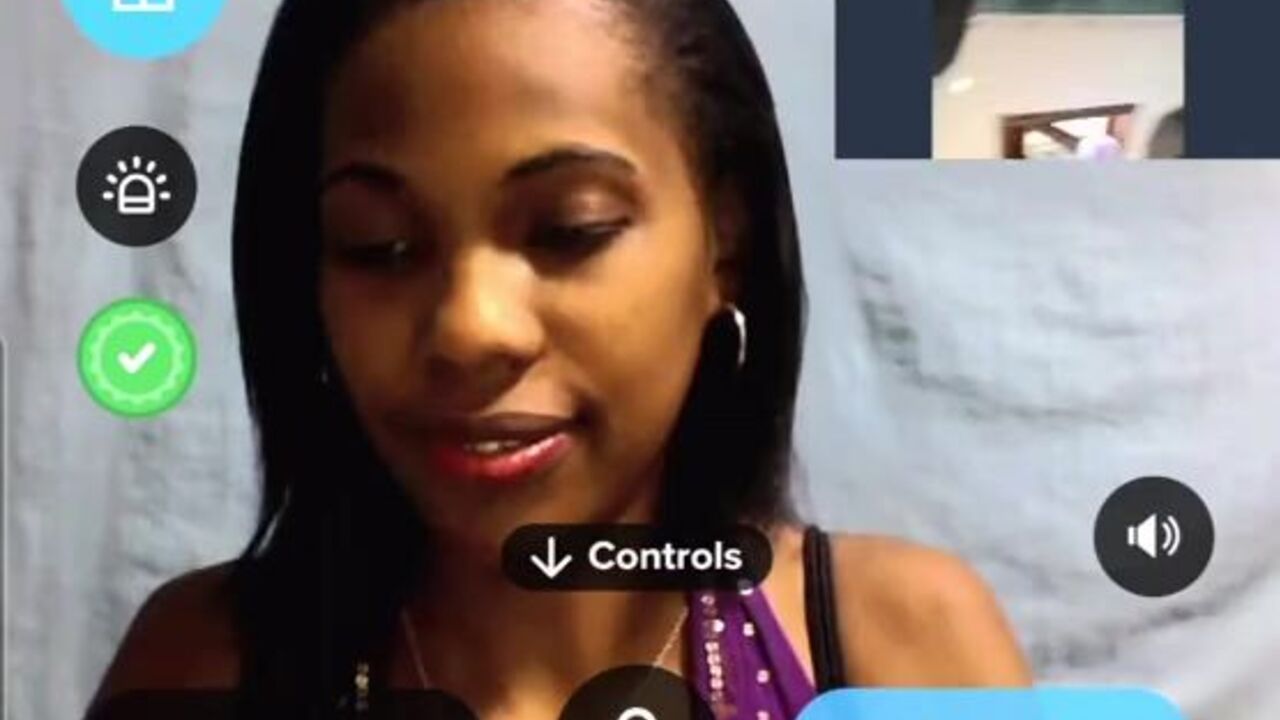 Blonde hottie watches me get off on scat porn while getting a reaction