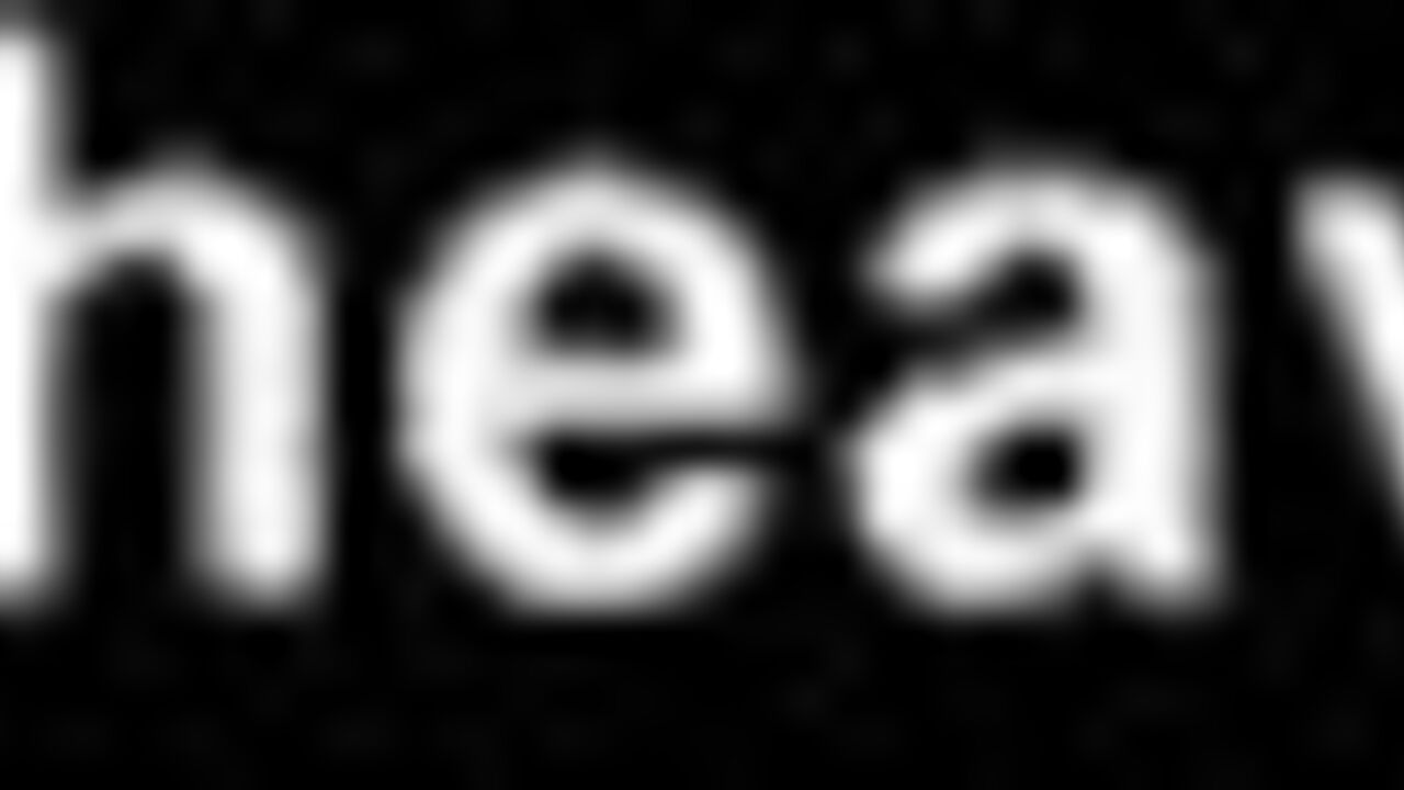 Farting and scatting fun with a kinky girl