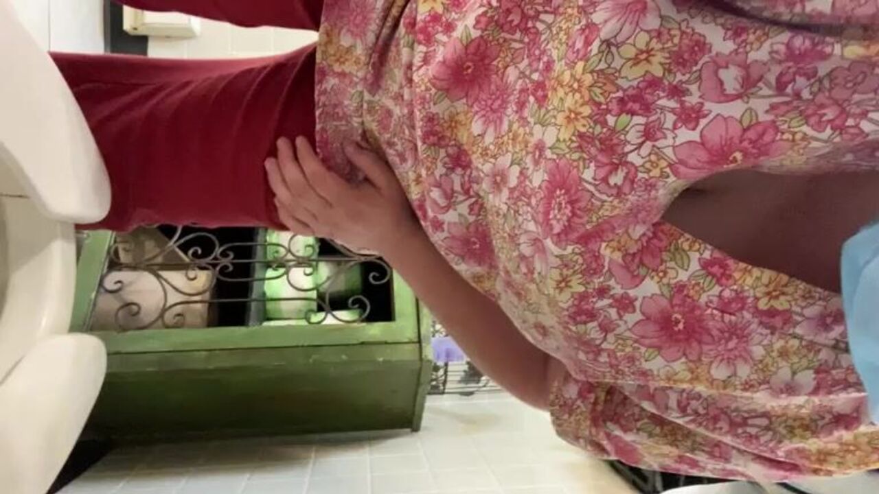 Sola G gets kinky with her own filth in this hardcore scat video