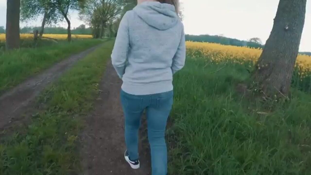 Watch this dirty scat video of a scatty woman getting her pussy and ass drilled in colza