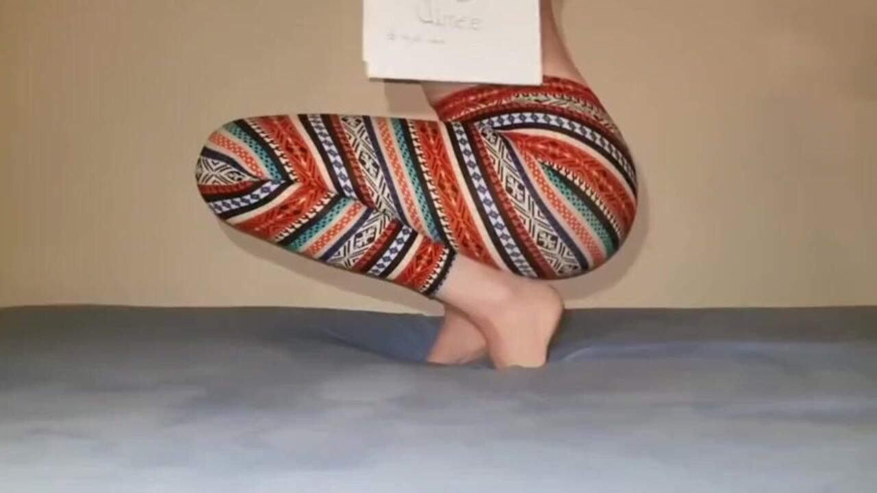 Check out this kinky scat porn video of a horny babe farting and sharting in her own enema