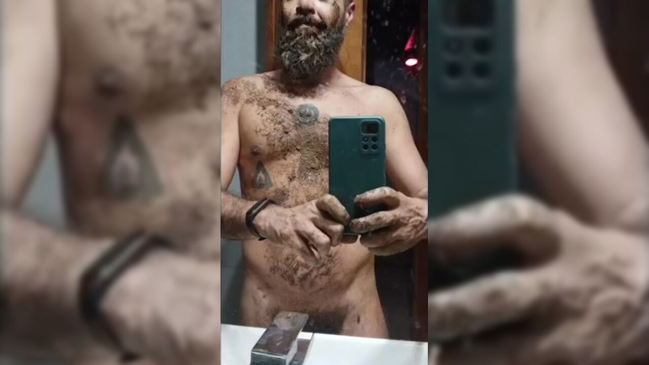 Watch this kinky chick scat and suck like a wild animal