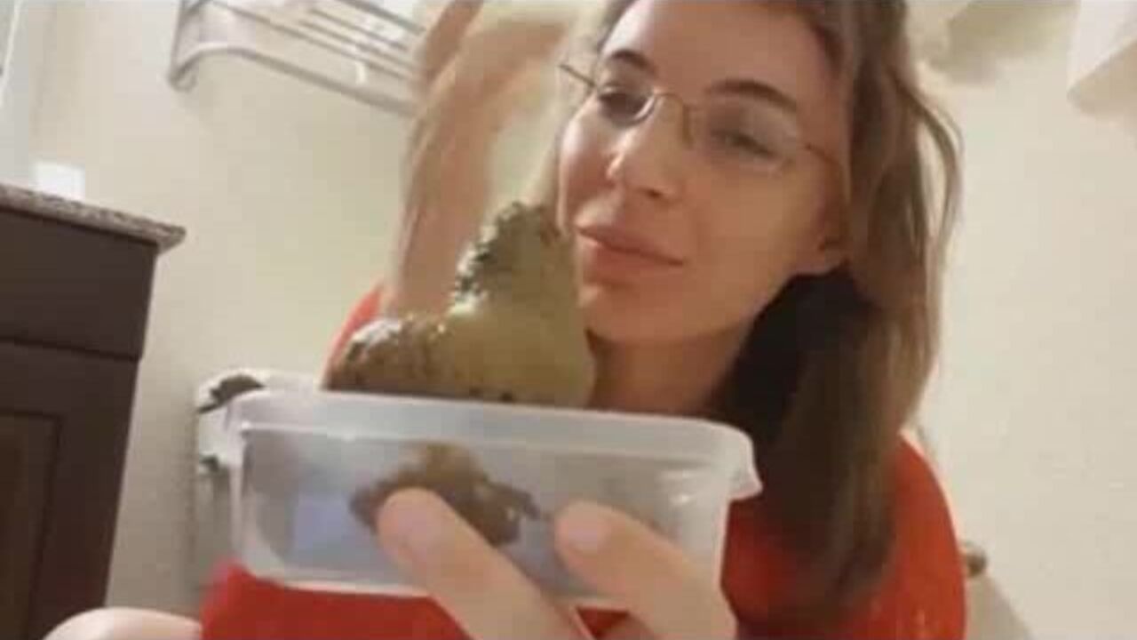 Suck your own load in this filthy scat video of a scat slave