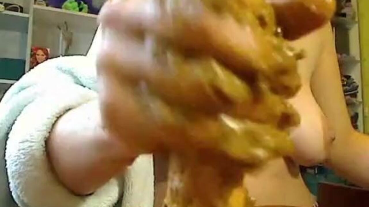 Watch this slutty scat pornstar get her throat filled with hot pee and shitting