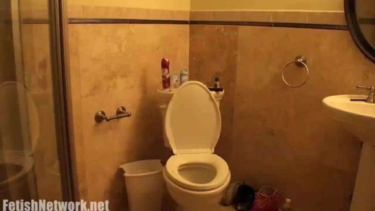 Adriana Deucing interrupted by a scatful of hot sluts in pooped-out sex videos