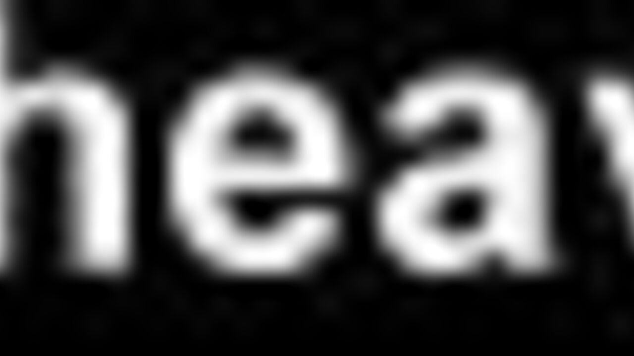 Watch as kinky scats get nasty in a kinky threesome with off-the-cuff dirty talk