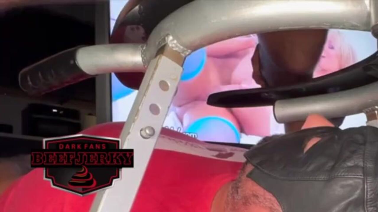 Watch this hot alpha dad return to the scat with his kinky son in law