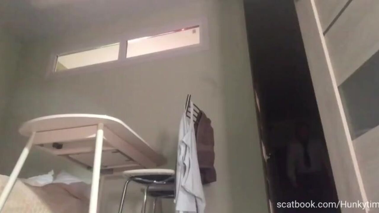 Watch this Russian Master's scat load up like a fountain in this hot pooping video