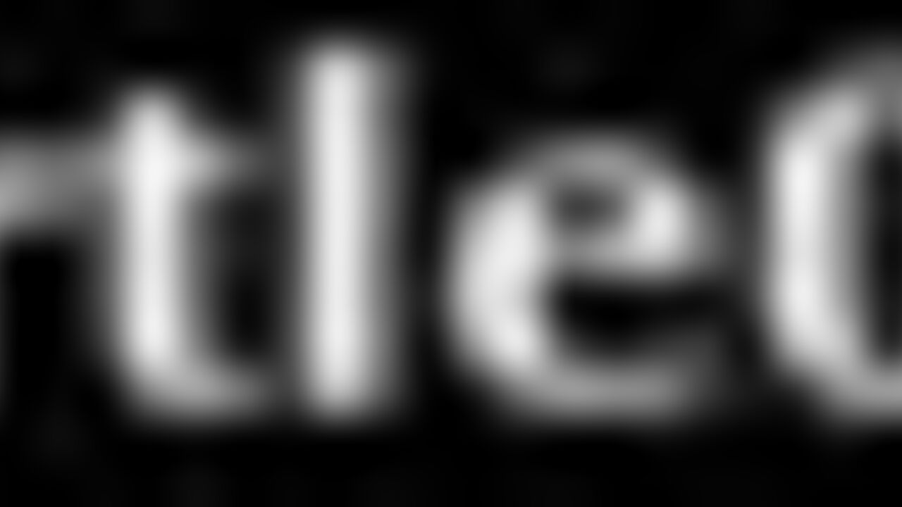 Watch this dirty video of a scatty slave getting her shitter stuffed with suppository