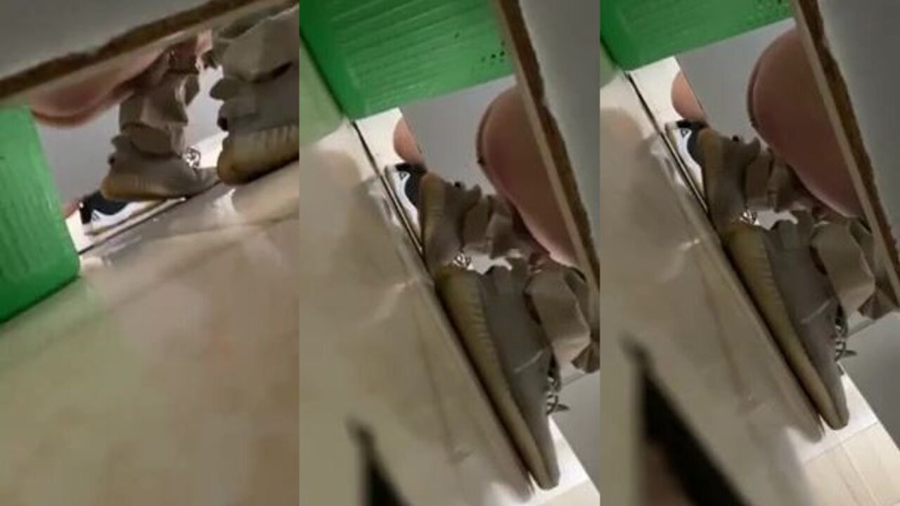 Watch this voyeuristic dude watch as he makes his scat disappear in the toilet