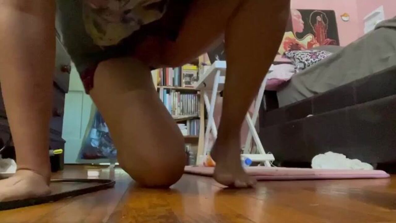 Watch these kinky scats get freaky in the dark!