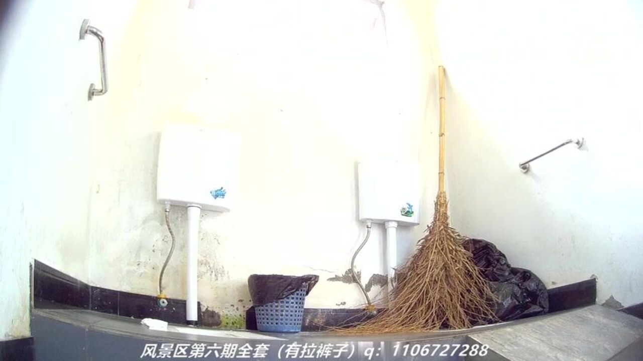Watch these filthy Chinese girls pooped in toilet and scatting in their faces