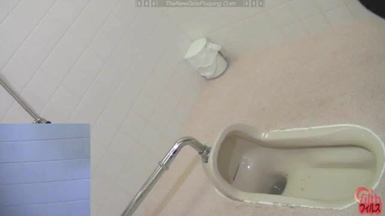 Watch this slutty girl scream and gassy while getting her pussy and ass drilled