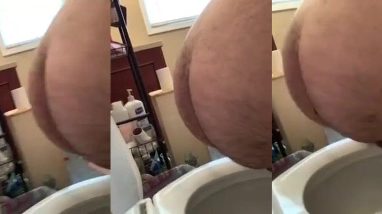 Get ready for a wild scat session with testeeeeeeee and her kinky desires