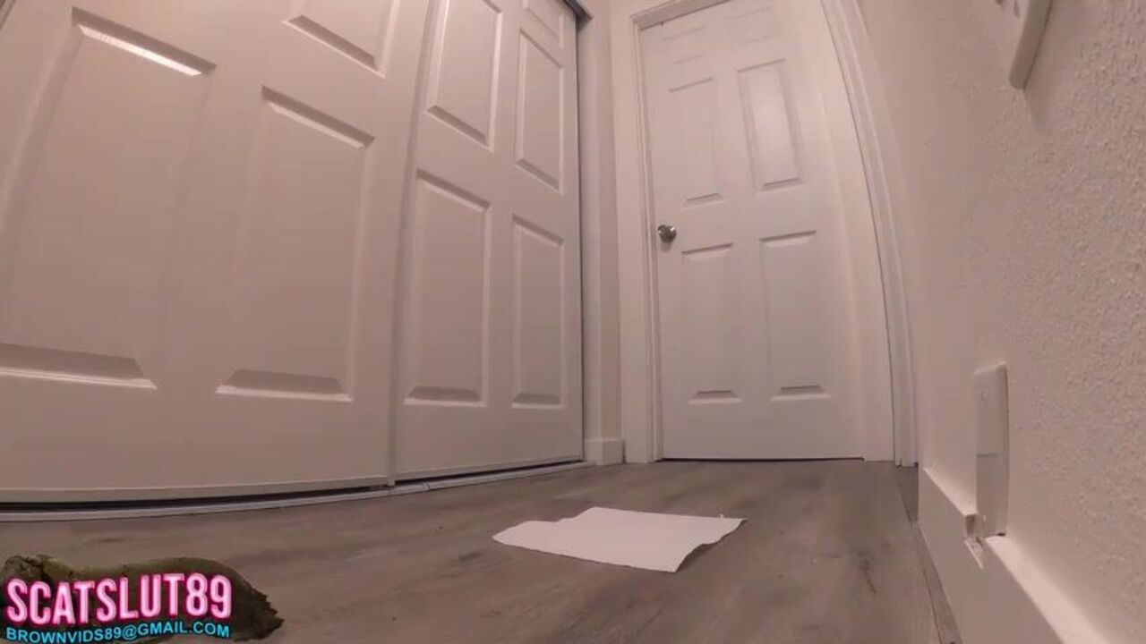 Beautiful BBW with a huge ass & scat gets a sticky surprise