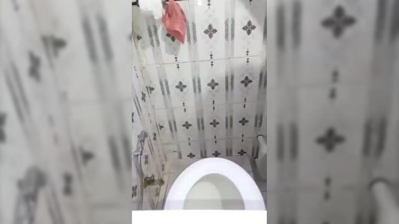 Watch this kinky scat video of a toilet filled up with piss and jizz