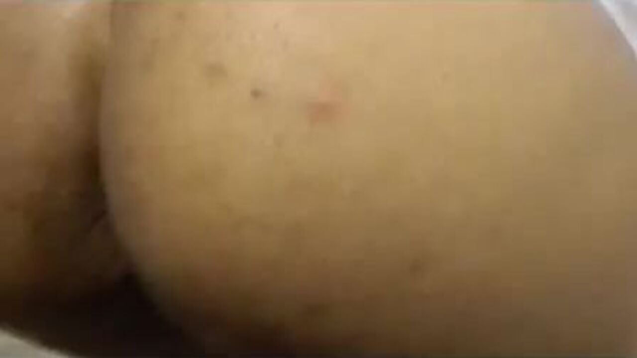 Dirty ebony black girls scat and play dirty anal with dirty pooping