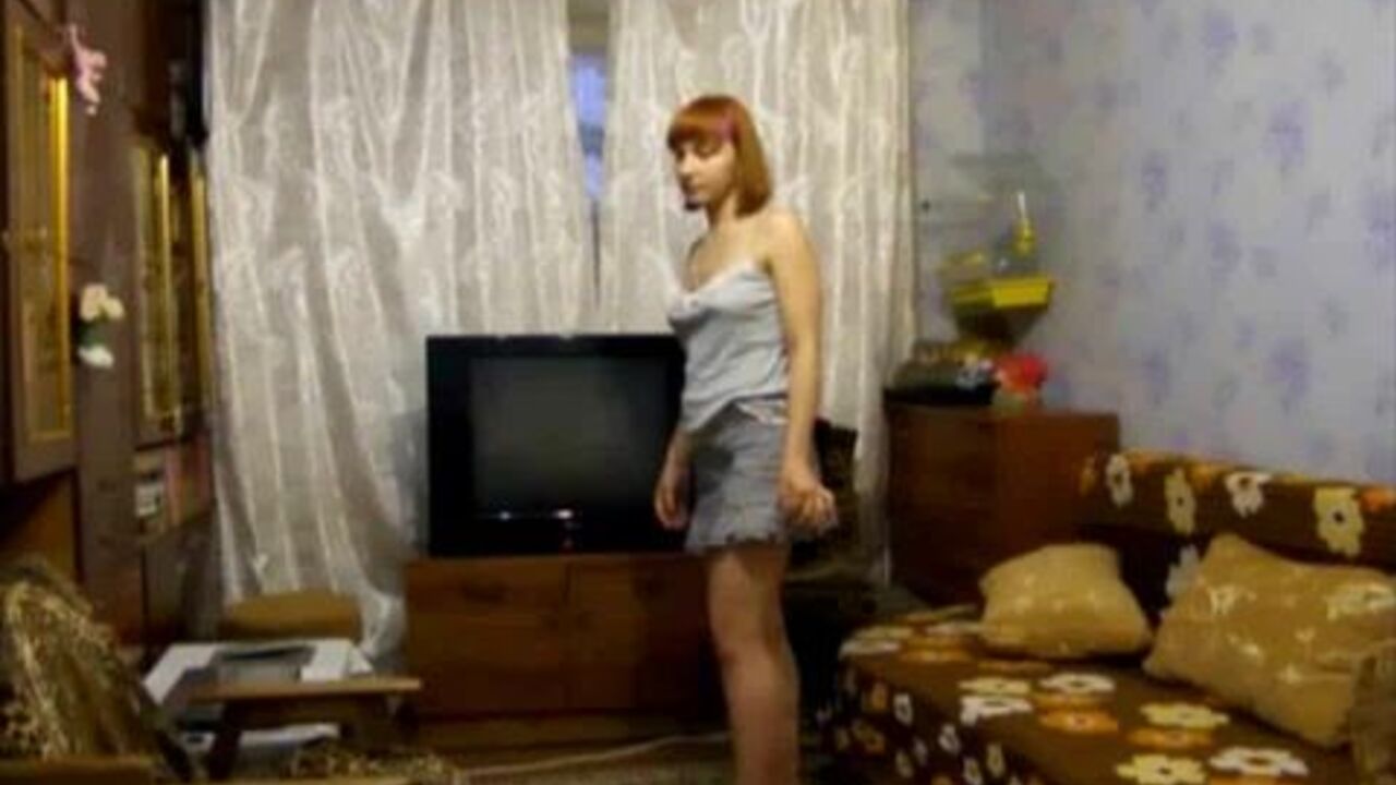 Watch this filthy scat video of a scatty slut getting off with a huge dick