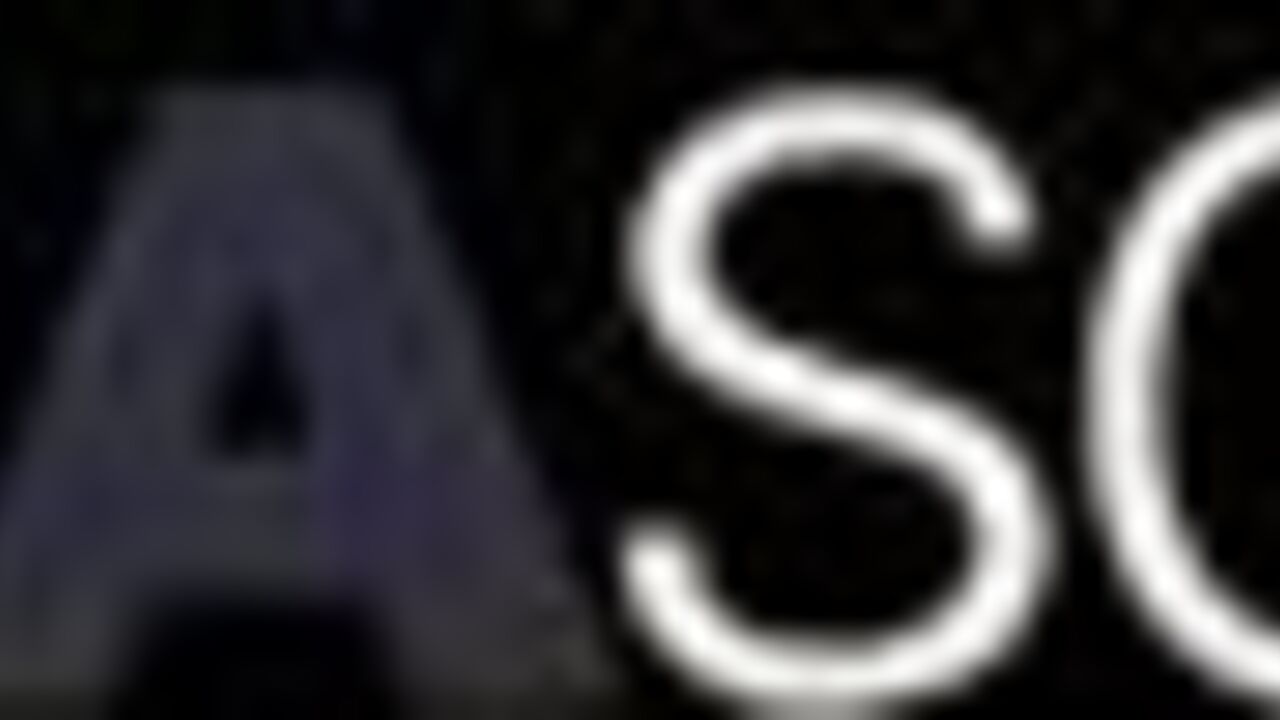 Watch these kinky sluts scat and get off with their favorite toys