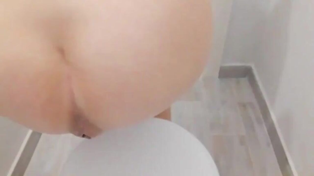 Join my new scat video featuring a hot scat woman & her slave - A must-see!