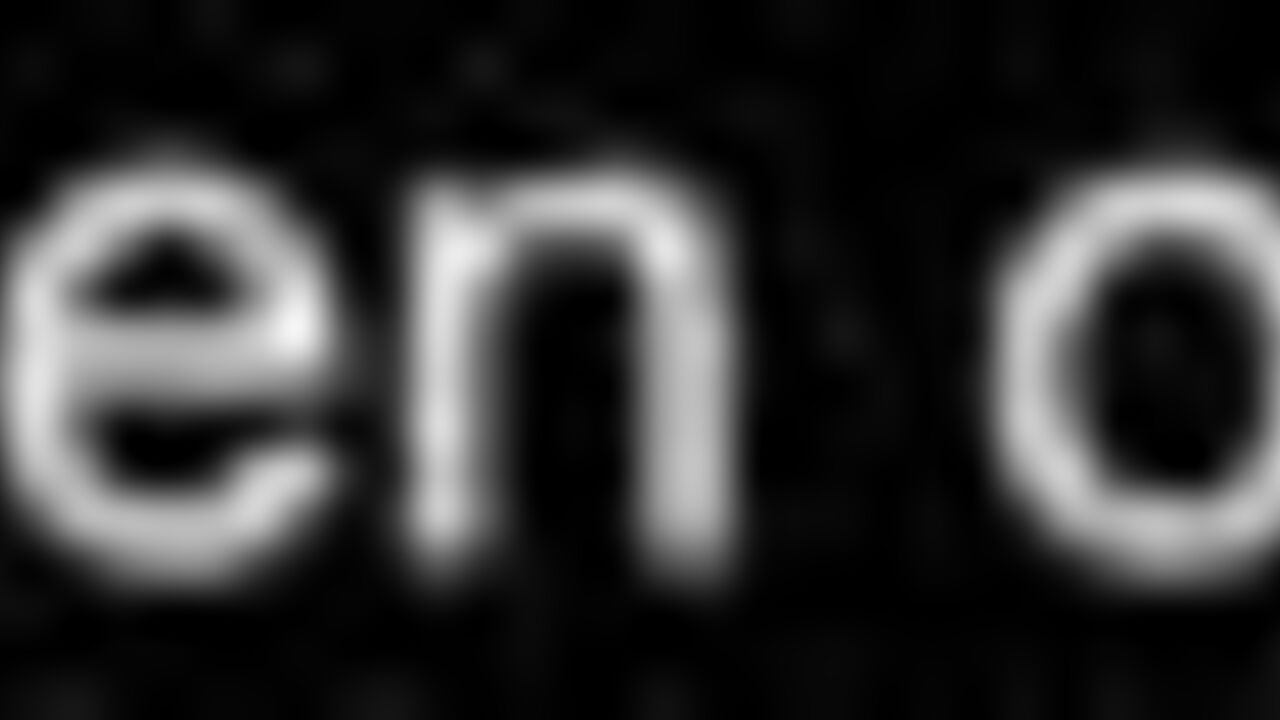 Watch two hot women squirt in hot action with their wild and dirty scat sessions on webcam.