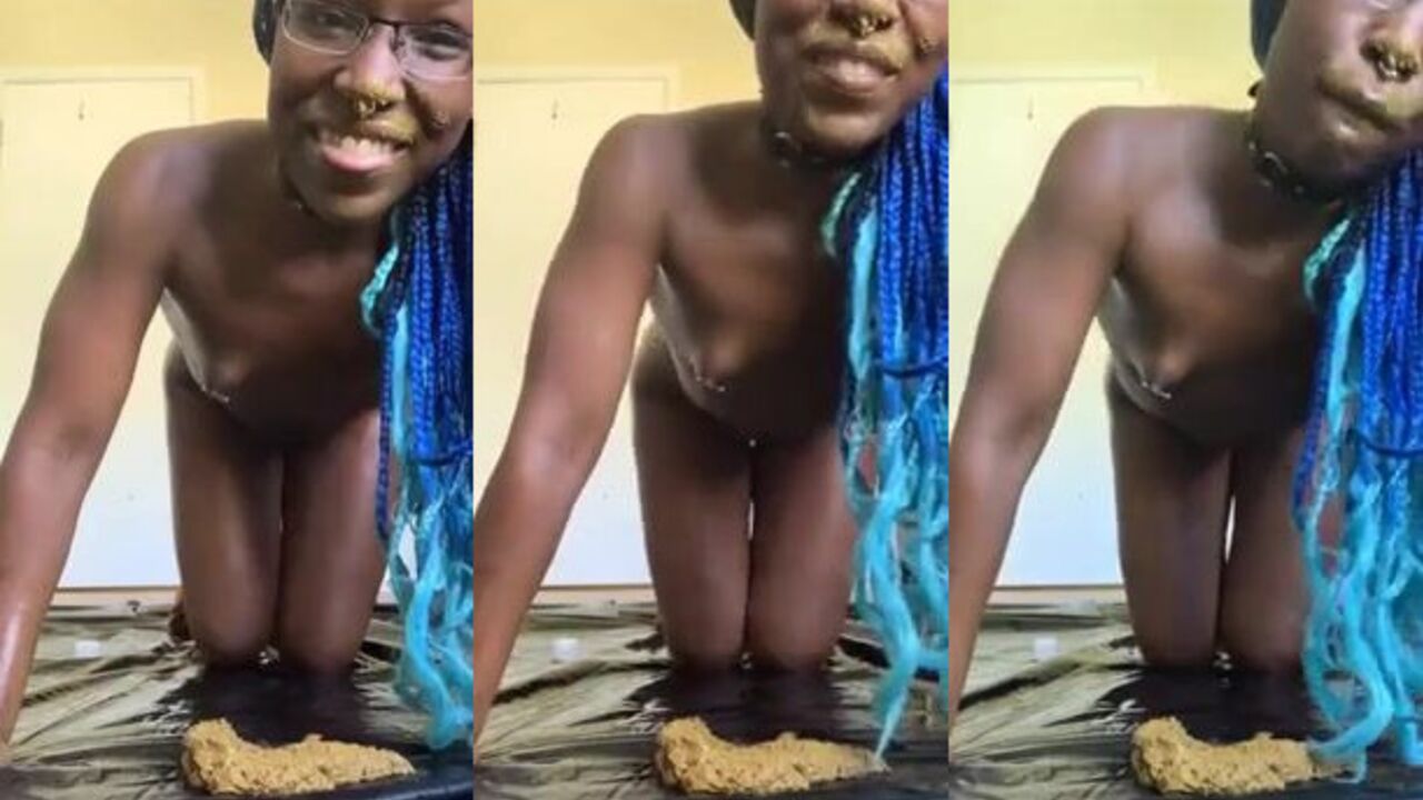 Watch this hot ebony Scat get a hardcore scat pounding