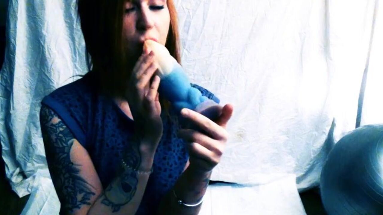 DirtyBetty and S2 - A Russian Sweetheart's Unfiltered Dildo Play