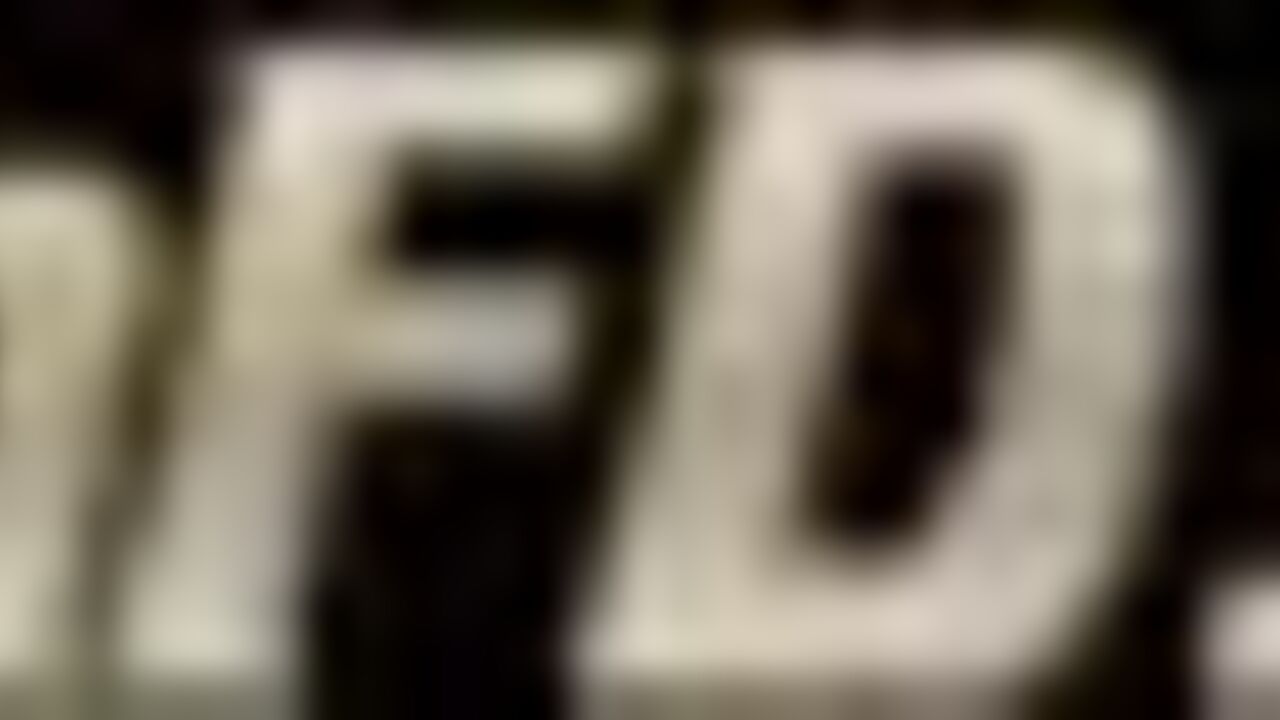 Watch this filthy slut scat and gulp down every last drop of her own pee in a scat porn video