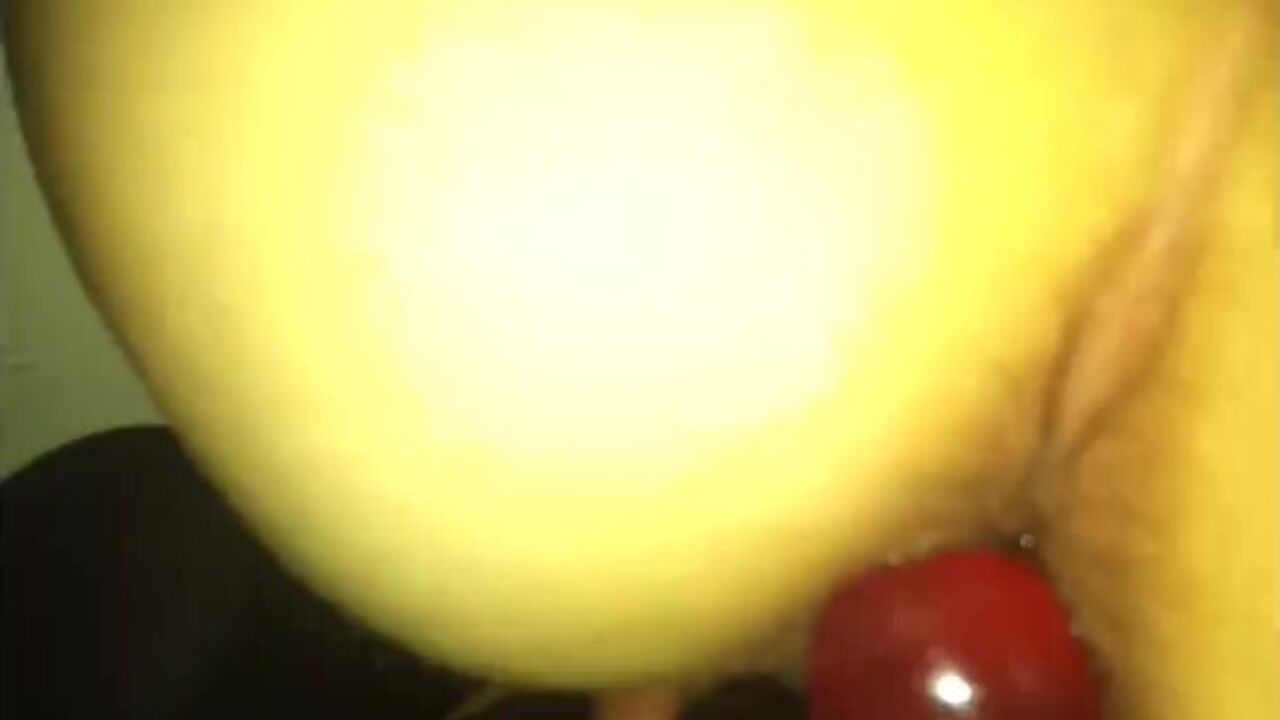 Kinky scat women get drenched in pee & piss