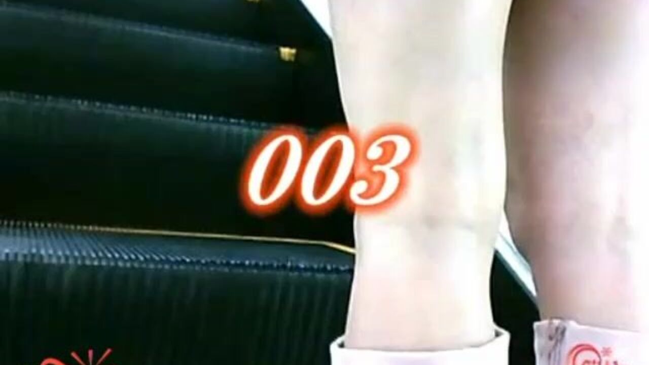 Watch this filthy scat porn video with a horny scat girl getting off