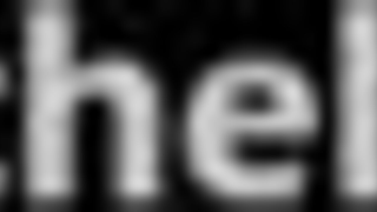 Watch this kinky scat porn video featuring a filthy slut getting her holes stuffed