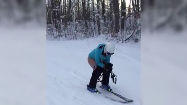 Amateur skiing and pooping