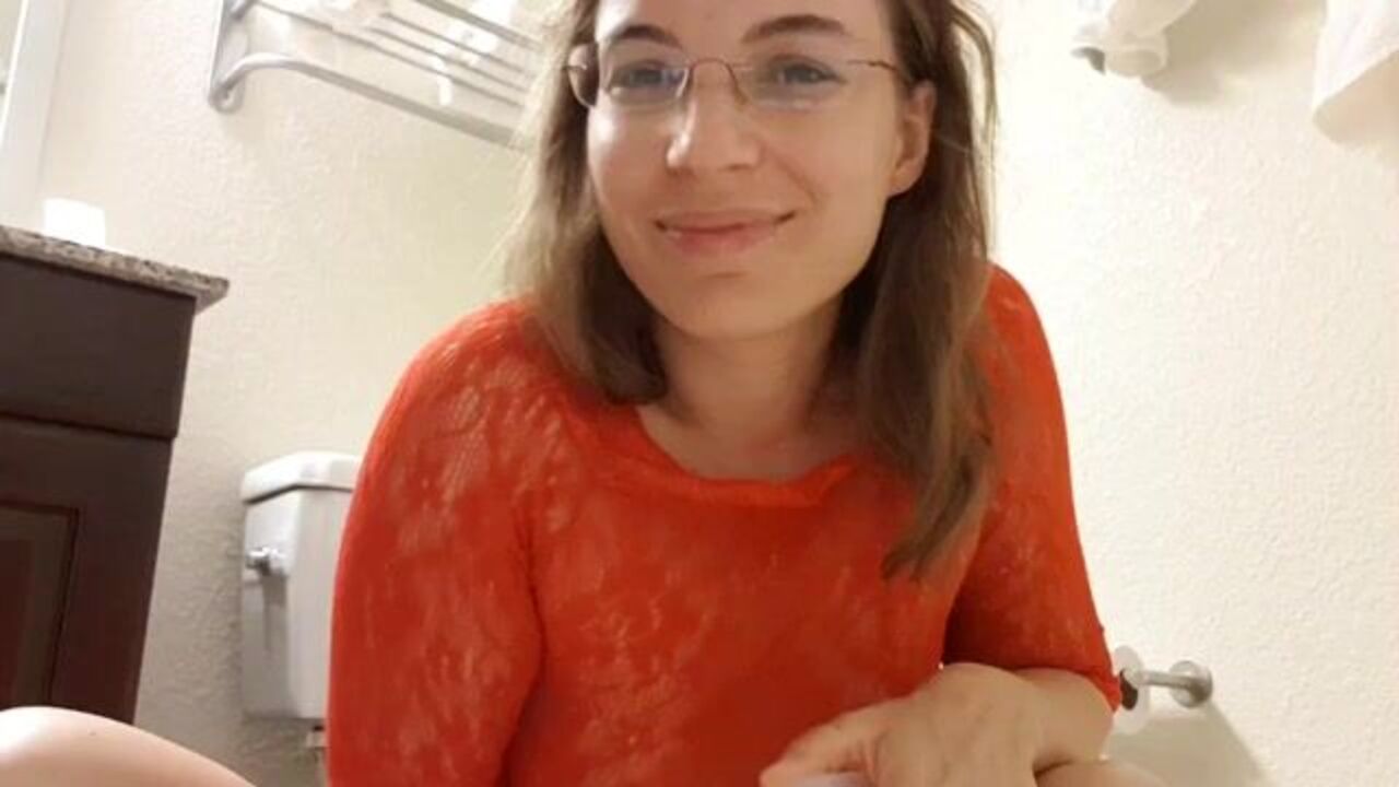 Sexy slut gets her scat stuffed with love and cum