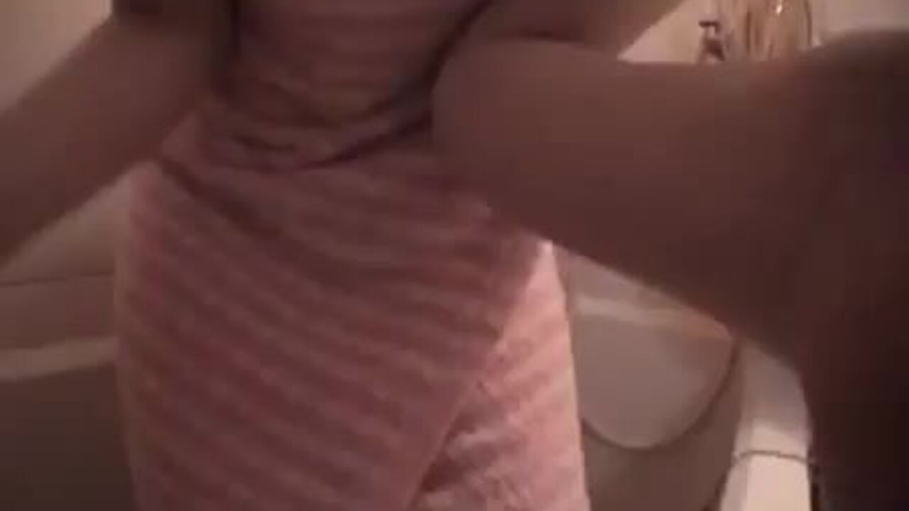 Watch this Japanese slut scat and pee all over herself while fucking like a pro