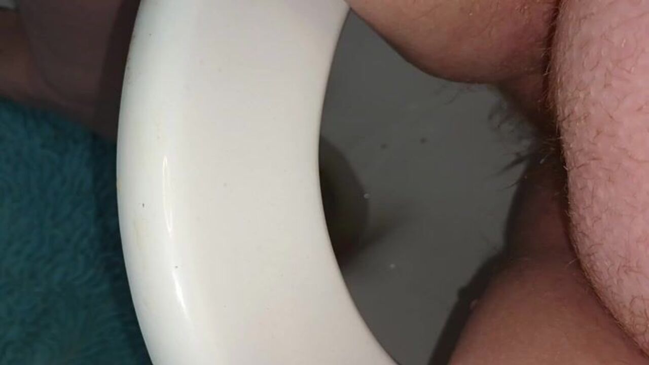 Get up close and personal with the scatty sluts in this pooped up video