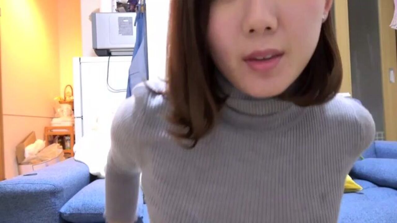 Masako's scaty fart and golden shower will make you drool with lust