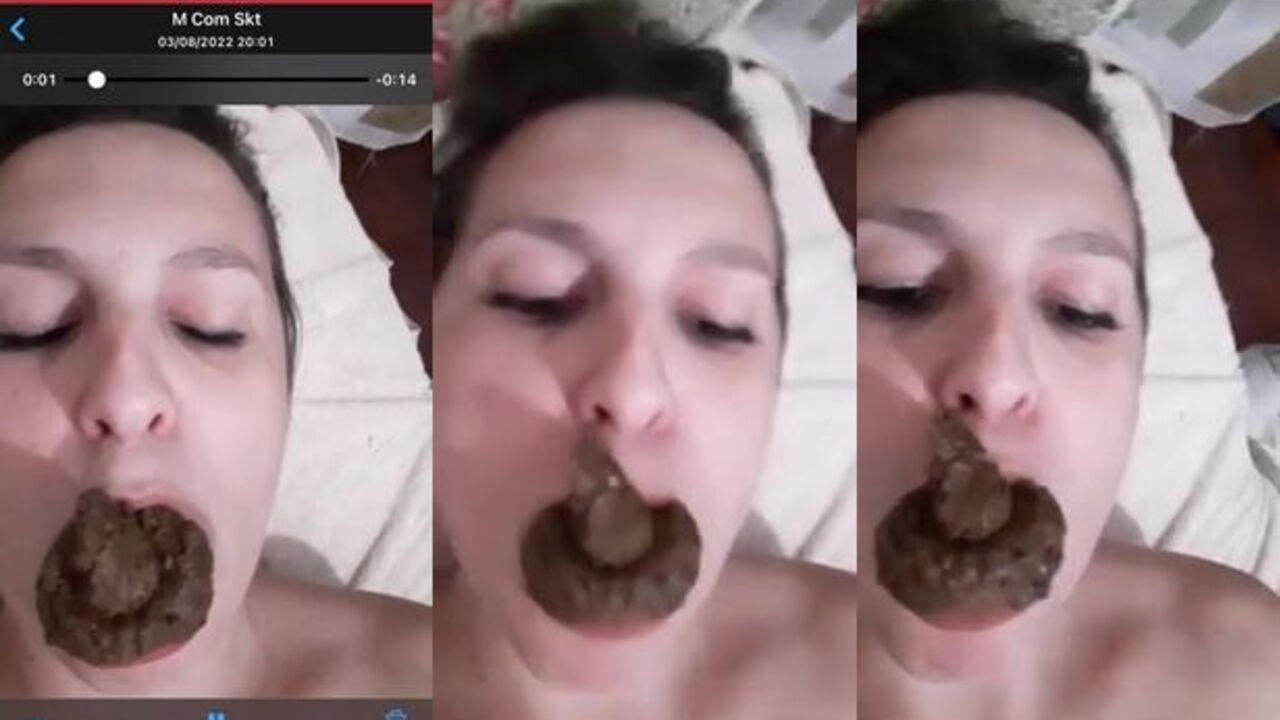 Watch me pee on her mouth and she takes it like a champ