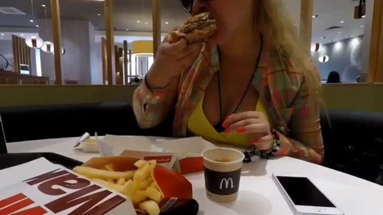 Watch this filthy slut take a wild defecation in her ass and scat