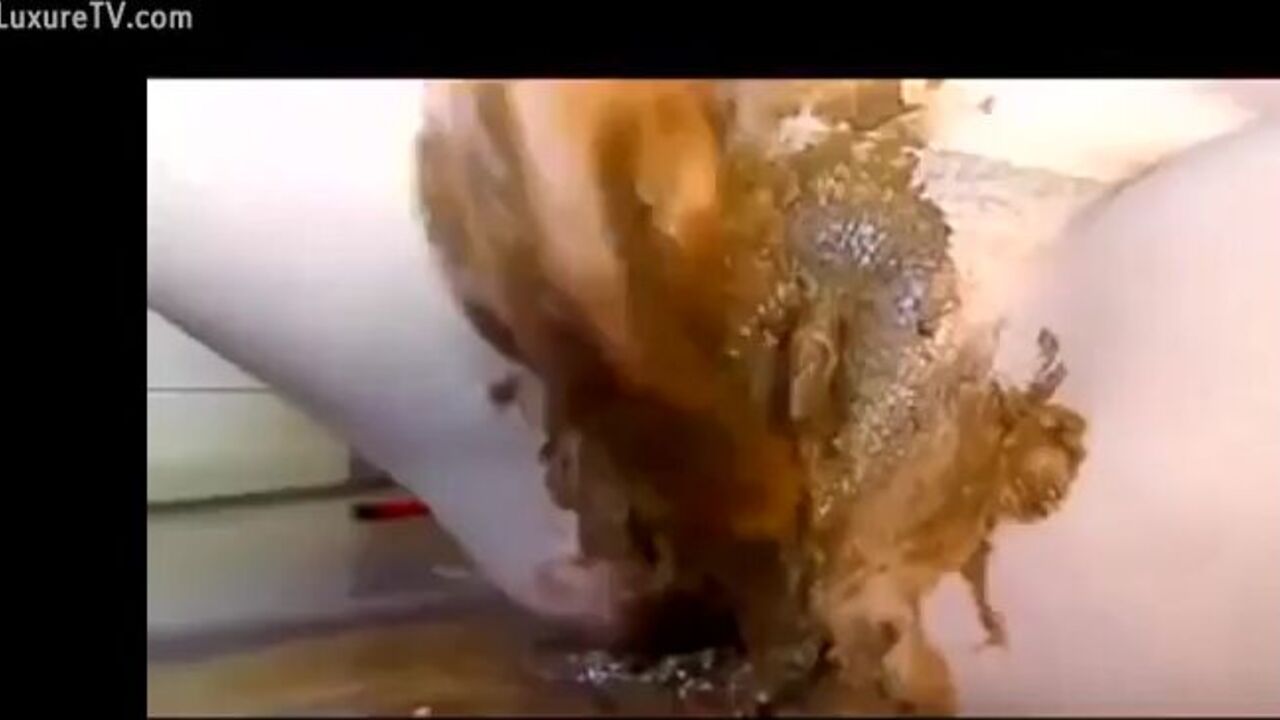 Watch this kinky slut take a fist and scat on her scat fetish video