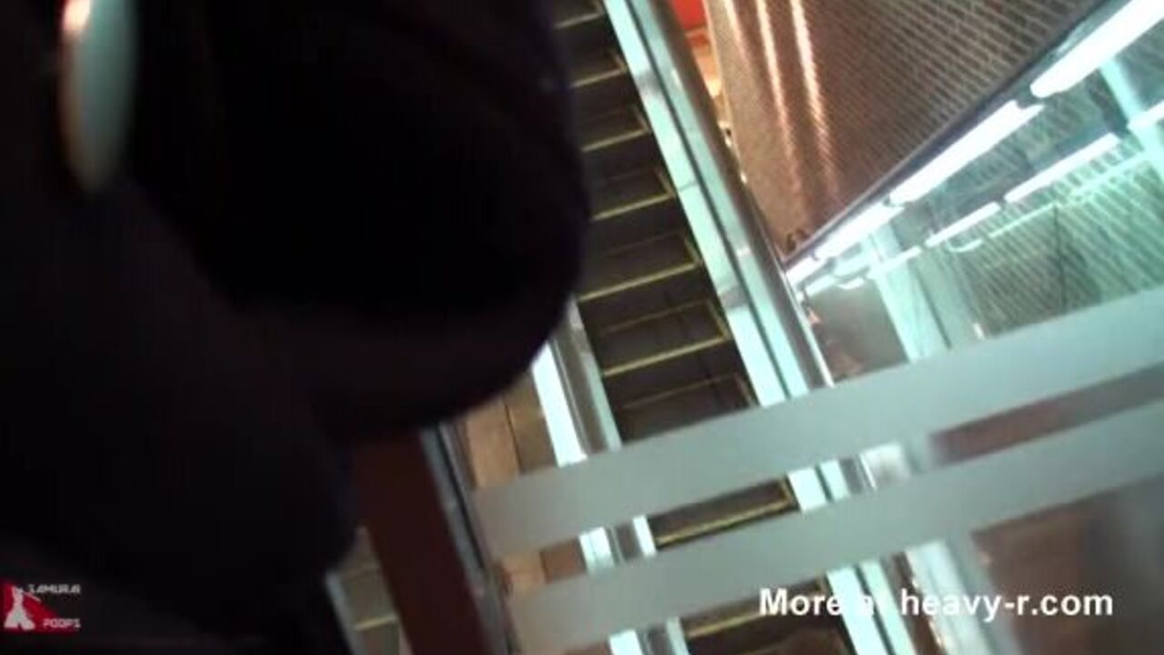 Watch this poor Japanese slut get plastic wrap Pranked in public toilet