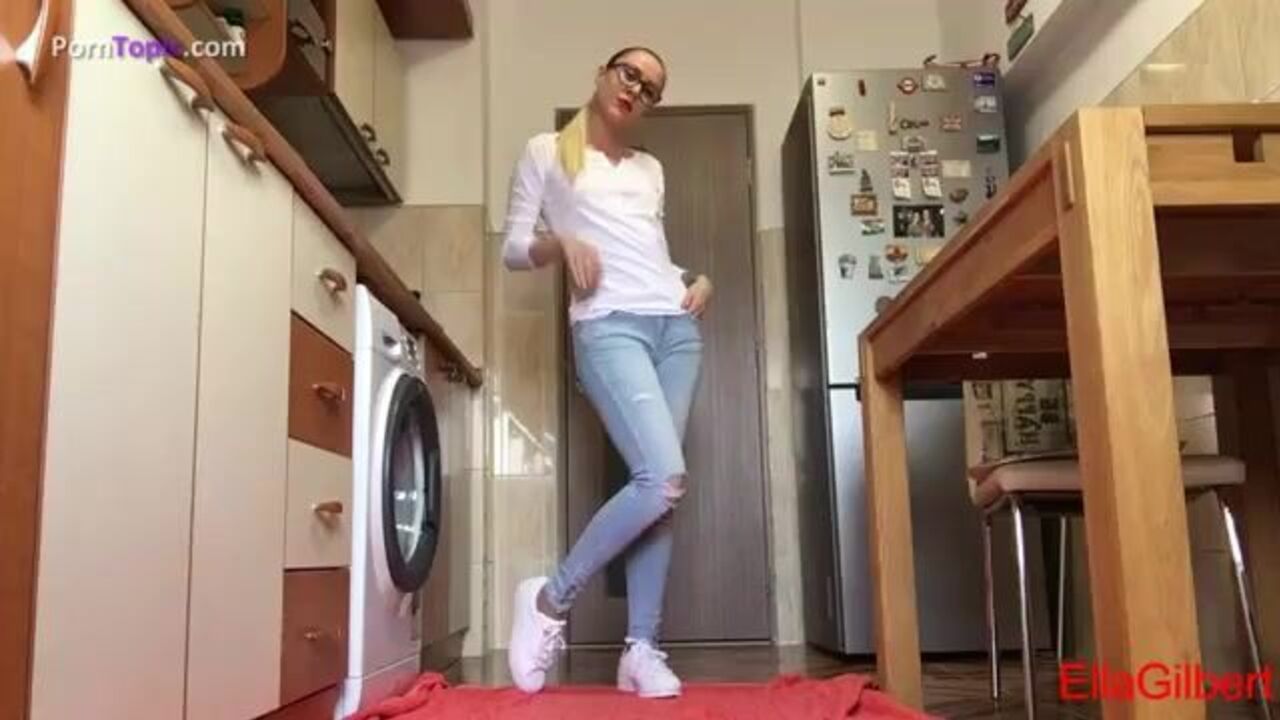 Watch this filthy video of a scat slave getting her holes drilled in a poop video