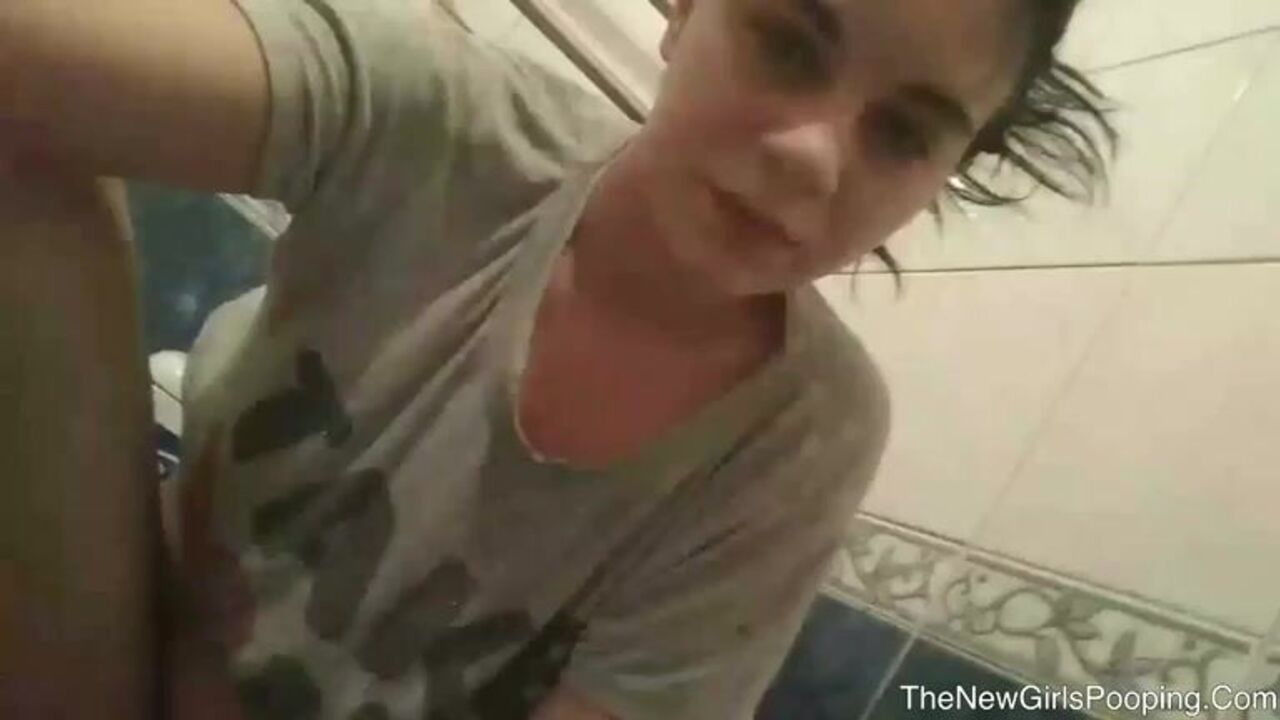 Cecile's filthy video: scat porn with a scat girl in a filthy video